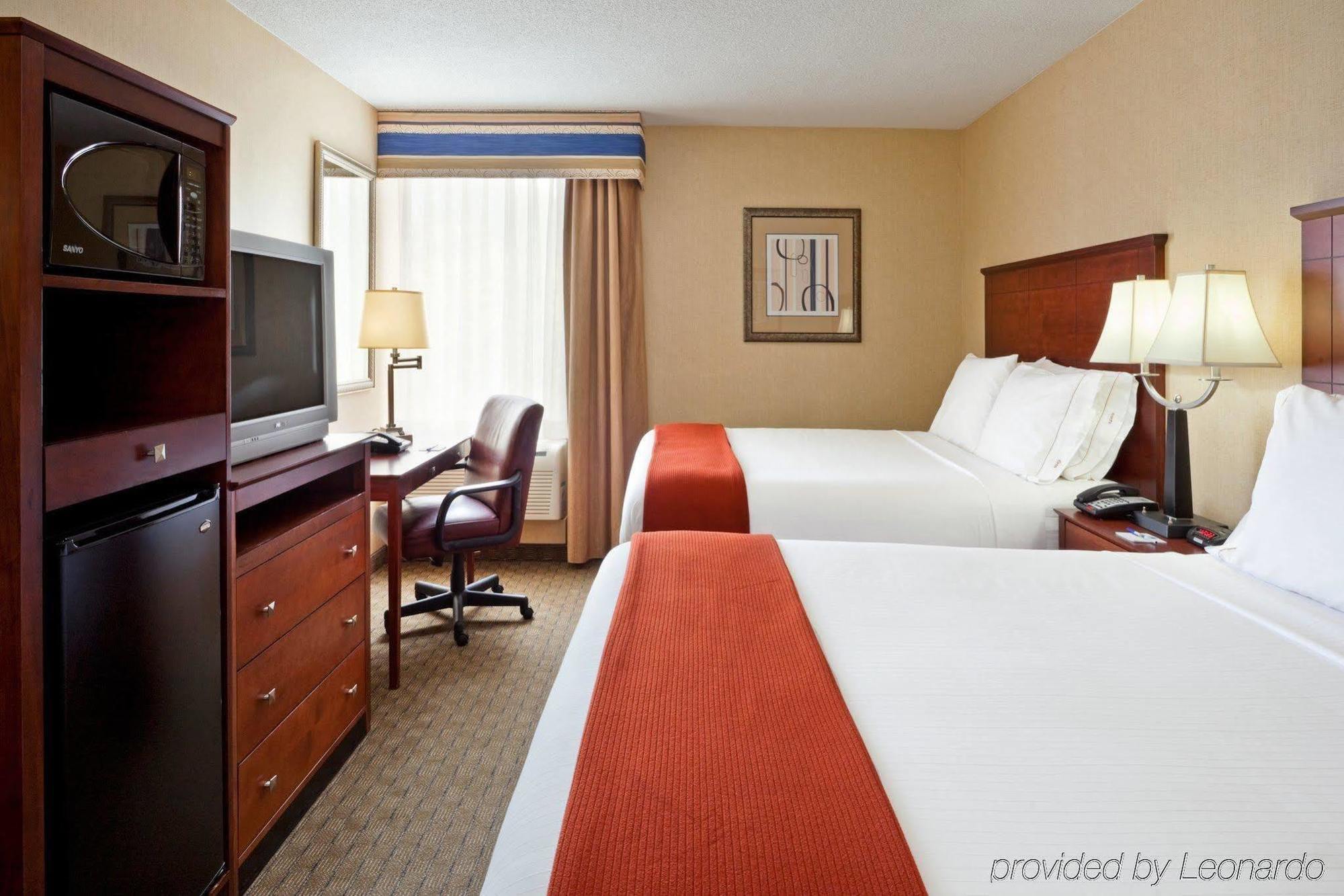 Holiday Inn Express Ramsey Mahwah By Ihg Екстер'єр фото