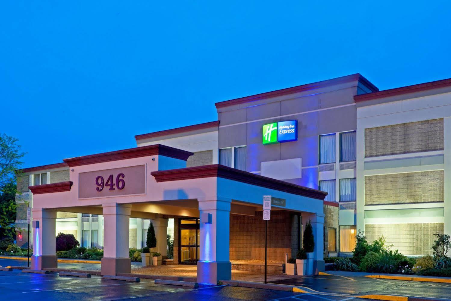 Holiday Inn Express Ramsey Mahwah By Ihg Екстер'єр фото