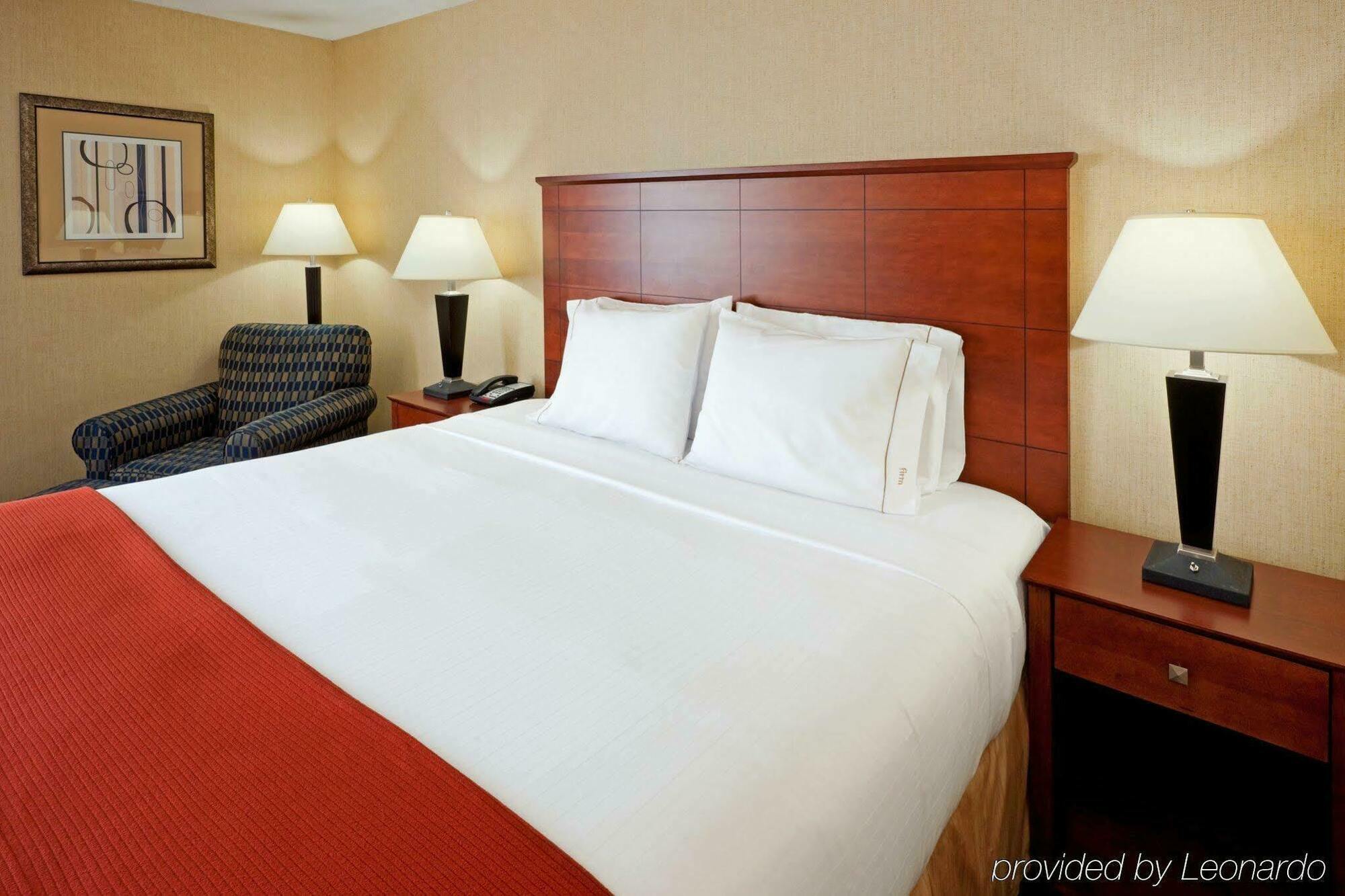 Holiday Inn Express Ramsey Mahwah By Ihg Екстер'єр фото